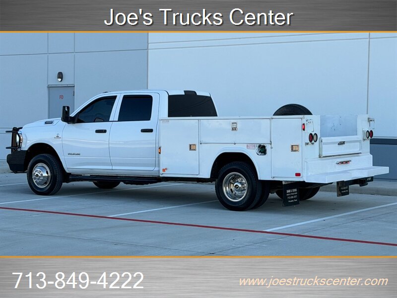 Used 2019 RAM 3500 Tradesman w/ Chrome Appearance Group RWD image 4