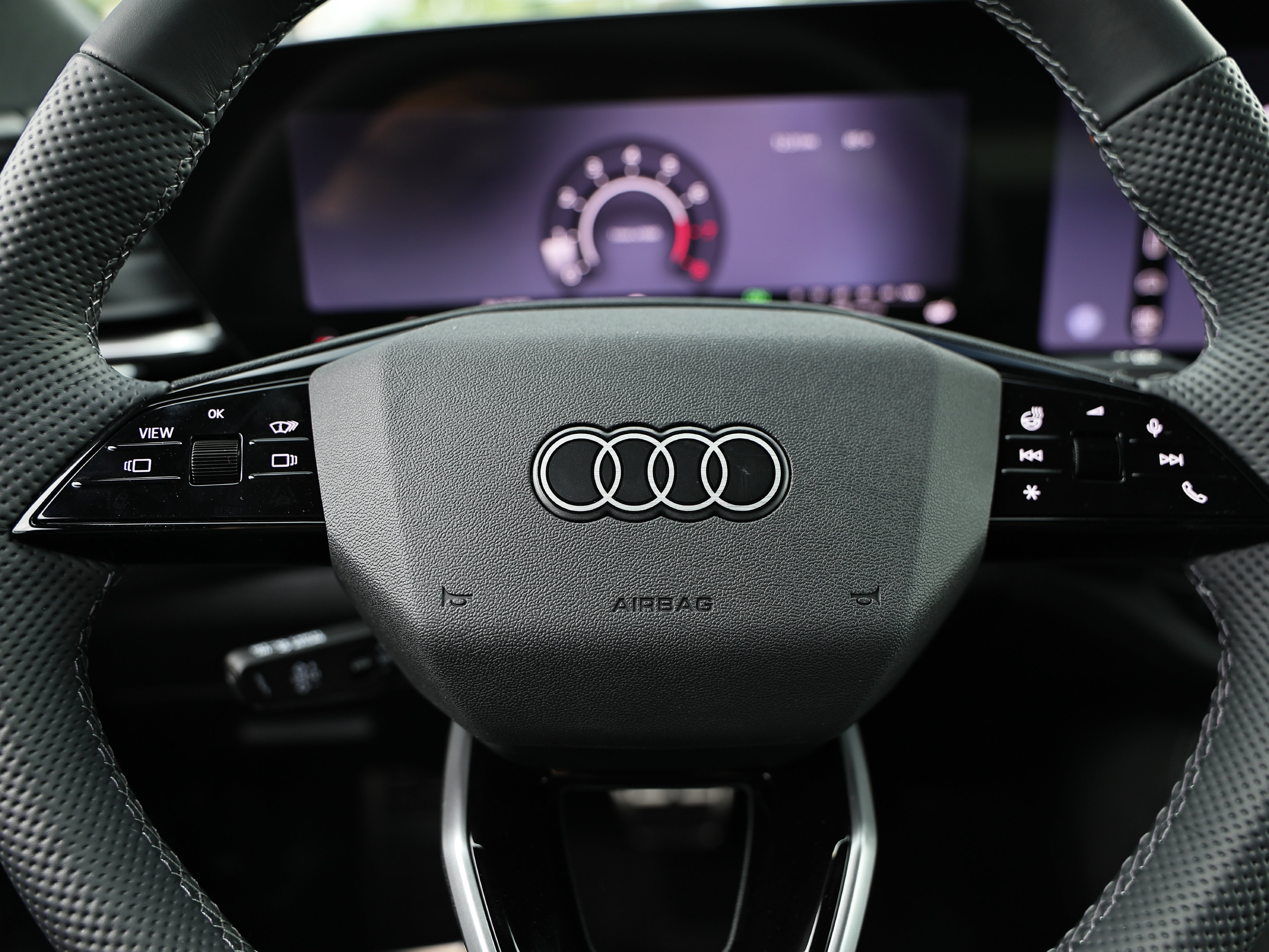 New 2026 Audi SQ5 Prestige AWD/4WD image 34