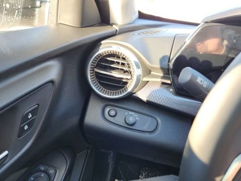 New 2026 Chevrolet Trax ACTIV w/ Driver Confidence Package image 21