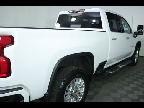 Used 2023 Chevrolet Silverado 2500 High Country w/ Z71 Off-Road Package image 22