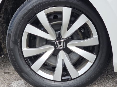 Used 2023 Honda Civic LX image 10