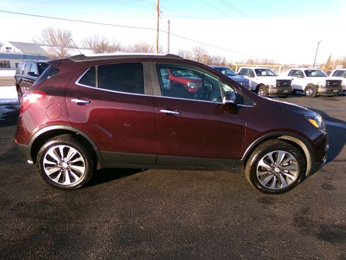 Used 2017 Buick Encore Premium image 2