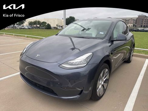 Used 2023 Tesla Model Y Long Range AWD/4WD image 1