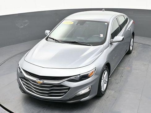 Used 2024 Chevrolet Malibu LS image 34