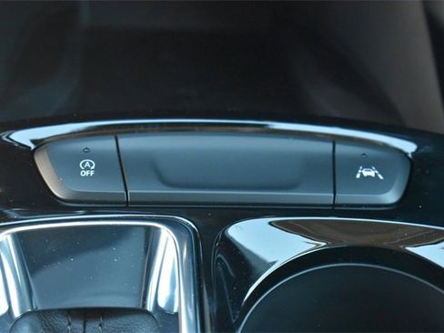 New 2026 Chevrolet Trax LT w/ Sunroof Package image 30