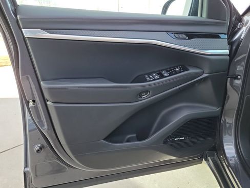 New 2025 Jeep Wagoneer S Limited image 17