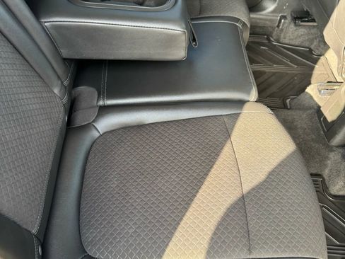 Used 2018 Buick Encore Preferred image 40