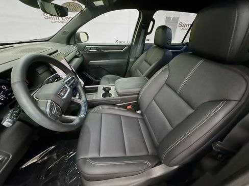 Used 2026 GMC Acadia Elevation w/ Elevation Premium Package AWD/4WD image 25