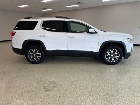Used 2023 GMC Acadia SLE w/ Driver Convenience Package AWD/4WD image 4