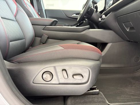 New 2027 Chevrolet Equinox RS w/ Safety and Technology Package FWD image 40