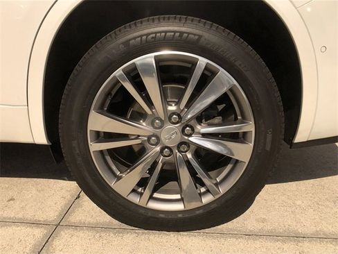 Certified 2020 Cadillac XT6 Premium Luxury image 18