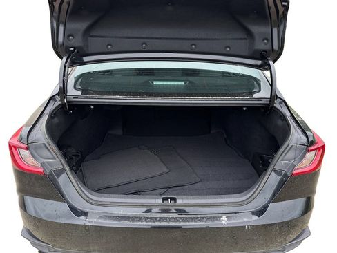 Certified 2025 Toyota Camry SE w/ Convenience Package FWD image 19