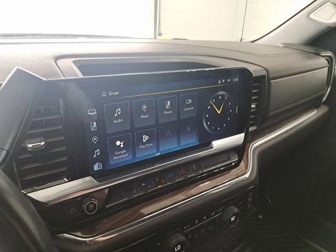 Used 2023 Chevrolet Silverado 1500 LT image 12