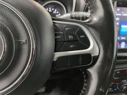 Used 2019 Jeep Compass Limited image 24