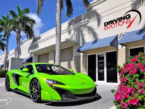 Used 2016 McLaren 675LT Coupe image 21