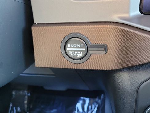 Used 2023 Ford Bronco Outer Banks image 17