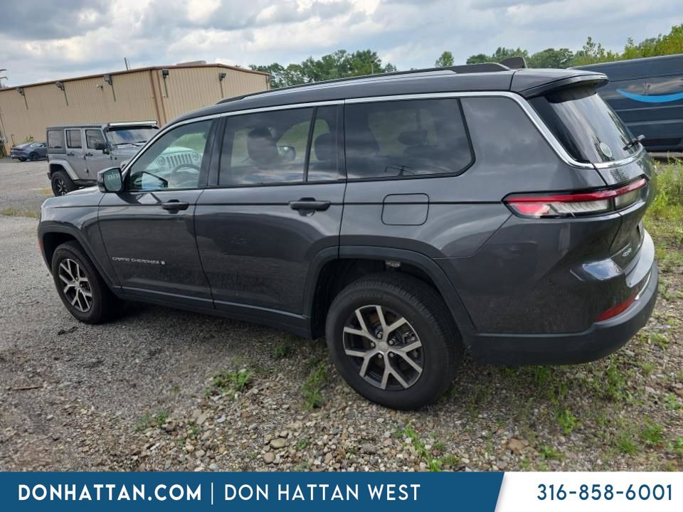Used 2023 Jeep Grand Cherokee L Limited AWD/4WD image 1