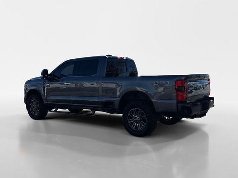 Used 2024 Ford F250 Limited image 3