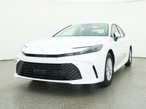 New 2026 Toyota Camry LE FWD image 9
