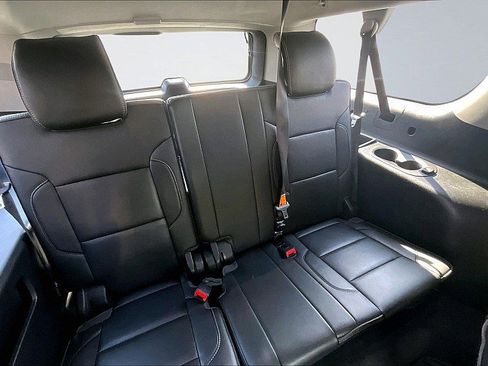 Used 2019 GMC Yukon XL Denali w/ Open Road Package image 27