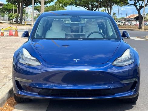 Used 2018 Tesla Model 3 Mid Range RWD image 7