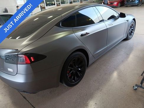 Used 2019 Tesla Model S Performance image 3