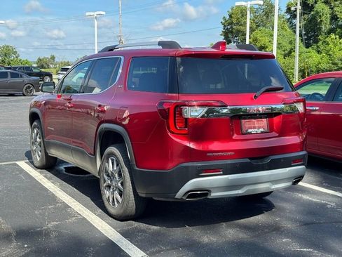 Used 2021 GMC Acadia SLT FWD image 3