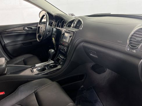 Used 2017 Buick Enclave Premium image 31