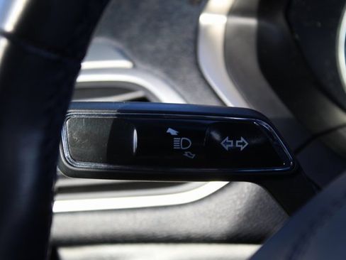 Used 2017 Lincoln MKZ Select image 17