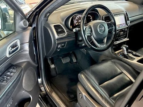 Used 2019 Jeep Grand Cherokee Limited RWD image 22