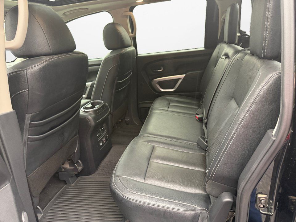 Used 2020 Nissan Titan SL w/ Moonroof Package AWD/4WD image 13