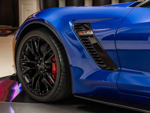 Used 2019 Chevrolet Corvette Z06 image 36