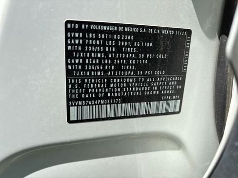 Used 2023 Volkswagen Tiguan SE w/ Panoramic Sunroof Package AWD/4WD image 31