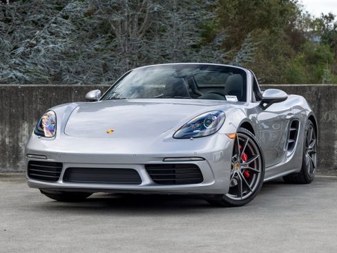 Certified 2025 Porsche 718 Boxster S image 1