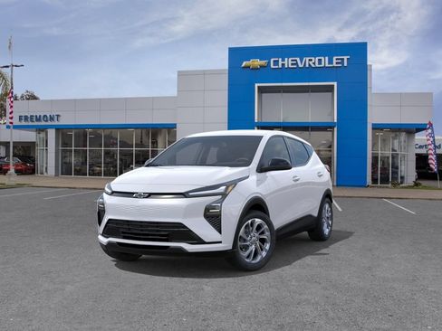 New 2027 Chevrolet Bolt LT w/ Comfort Package FWD image 5