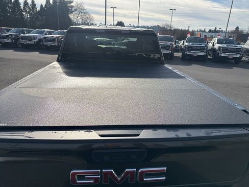 Used 2022 GMC Sierra 2500 AT4 image 19