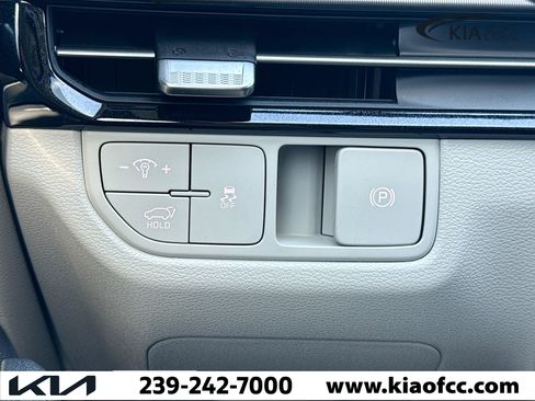 New 2026 Kia Sportage EX image 33