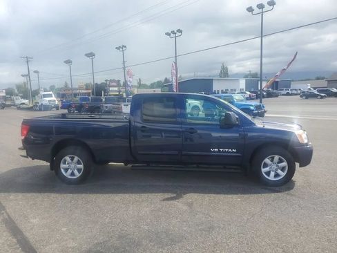 Used 2012 Nissan Titan SV AWD/4WD image 5