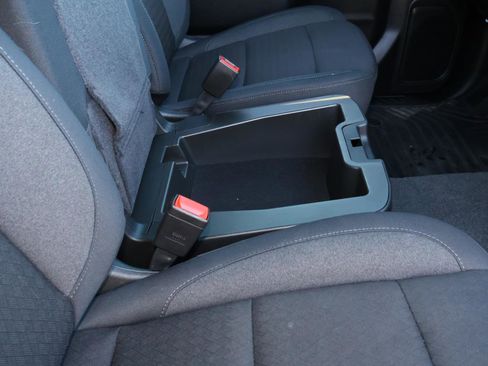 Used 2025 Chevrolet Silverado 1500 Custom image 20