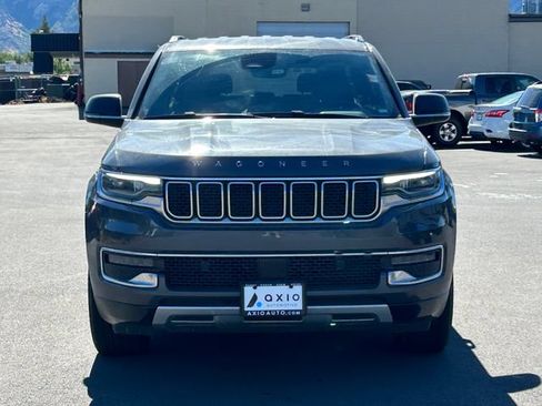 Used 2024 Jeep Wagoneer L Series II AWD/4WD image 10