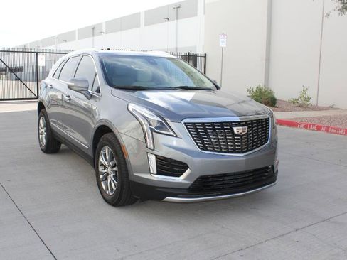 Used 2020 Cadillac XT5 Premium Luxury image 3