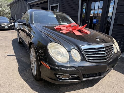 Used 2008 Mercedes-Benz E 350 Sedan image 4