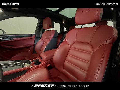 Used 2023 Porsche Macan GTS image 5