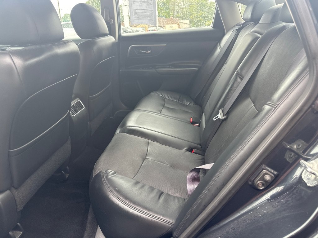 Used 2015 Nissan Altima 2.5 SL w/ Moonroof Package FWD image 16
