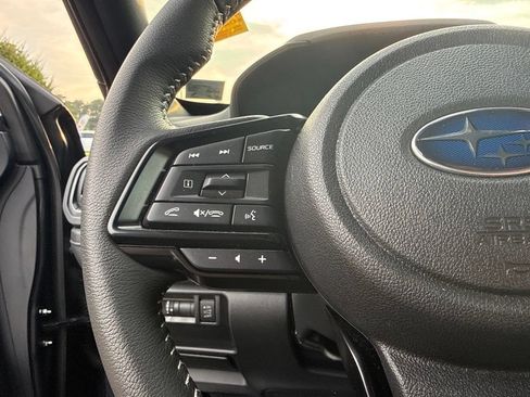 Used 2025 Subaru Forester Premium w/ Convenience Package #1 AWD/4WD image 9