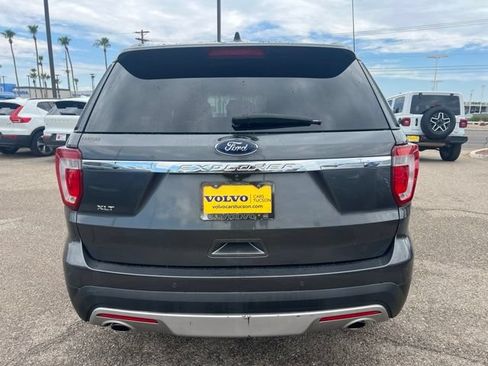 Used 2016 Ford Explorer XLT w/ Equipment Group 202A FWD image 5