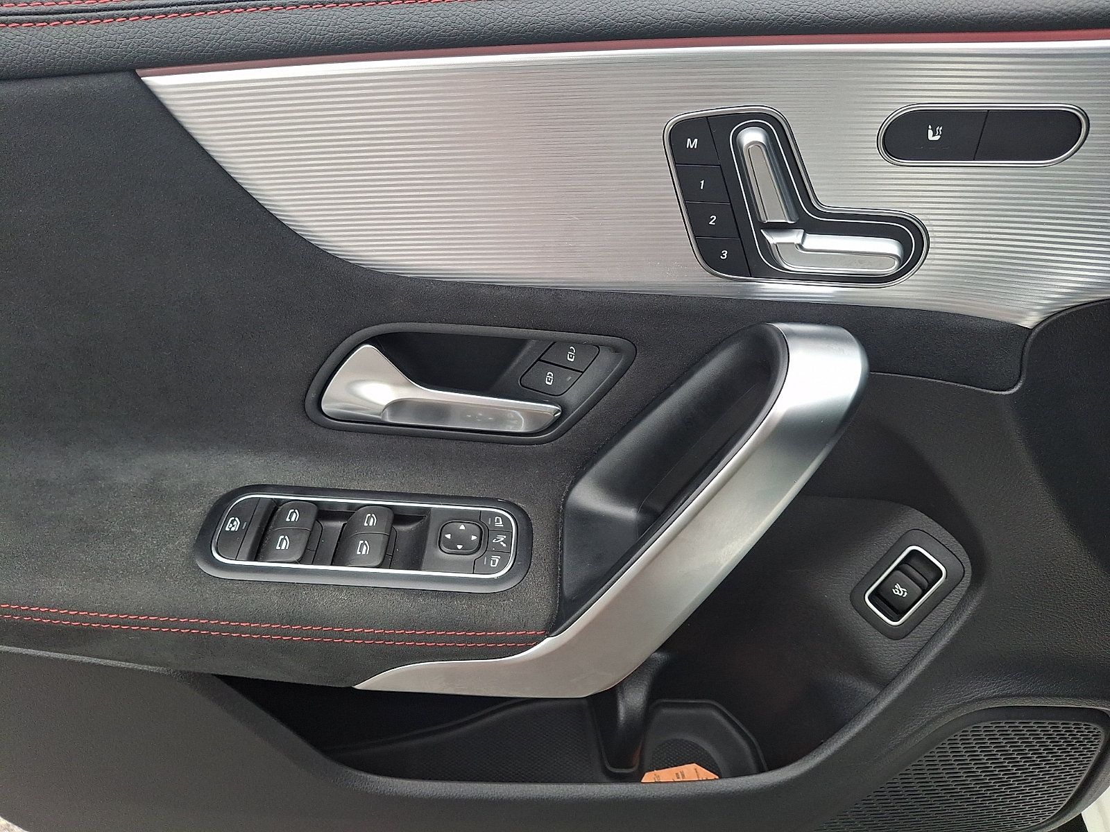 Used 2022 Mercedes-Benz CLA 250 4MATIC image 12