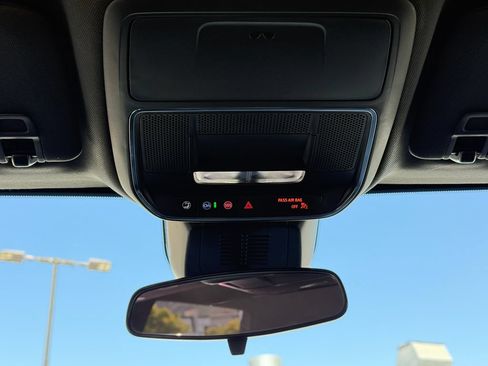 Used 2026 Chevrolet Equinox RS FWD image 23