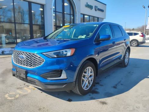 Used 2023 Ford Edge SEL image 4
