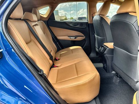 Used 2025 Lexus NX 250 FWD w/ Accessory Package (Z2) image 19